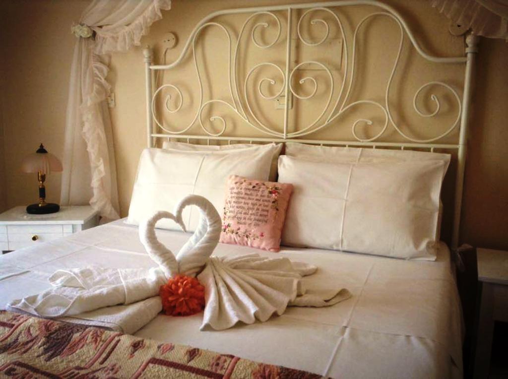 Saint George Hotel Rodhákinon Ngoại thất bức ảnh